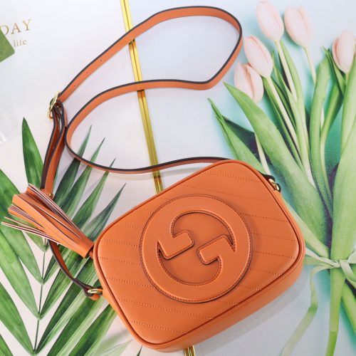 Fashionable leather bag for women