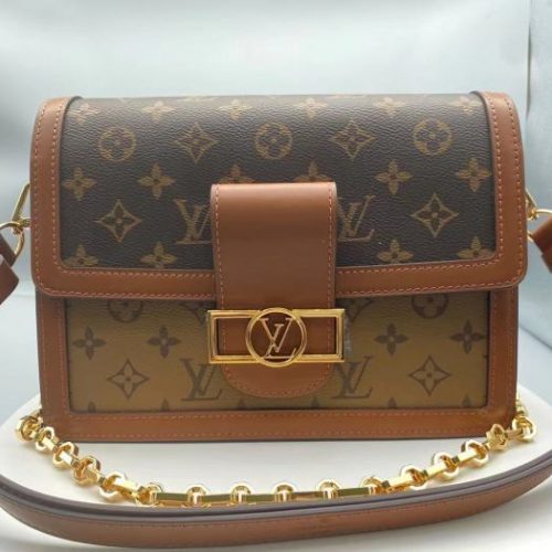 Fashionable leather bag for women