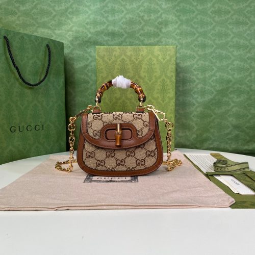 Fashionable leather bag for women