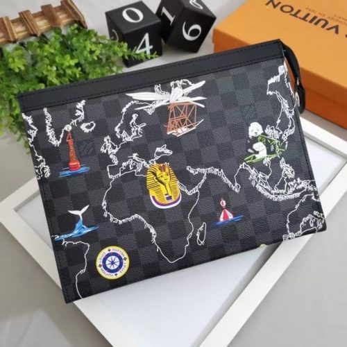 Fashionable leather bag for women
