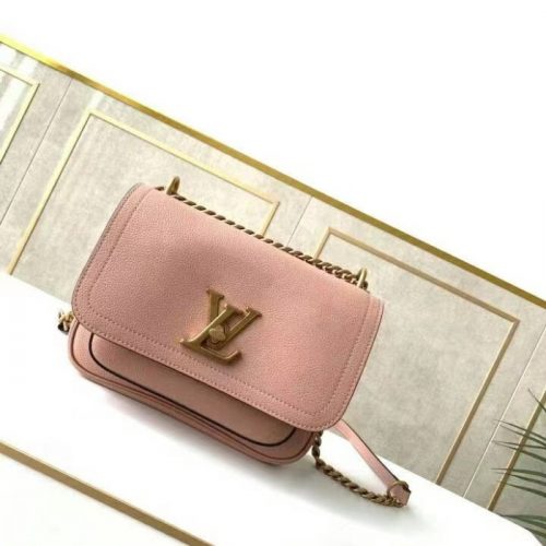 Fashionable leather bag for women