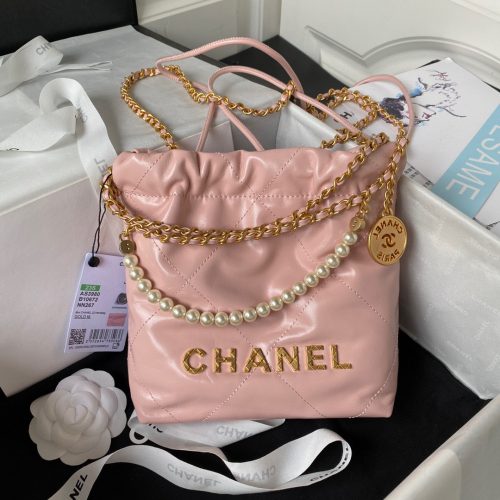 Fashionable leather bag for women