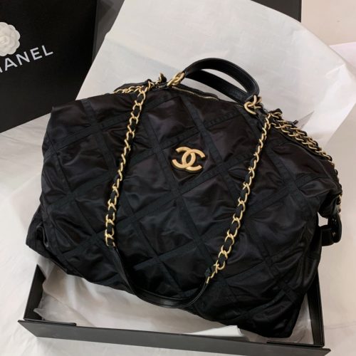 Fashionable leather bag for women
