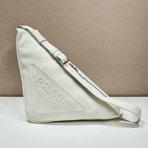 Fashionable leather bag for women