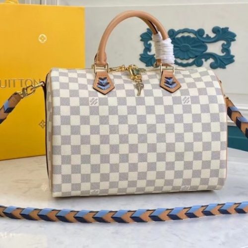 Fashionable leather bag for women