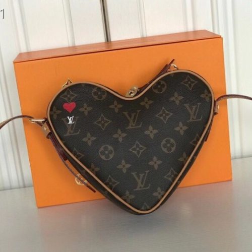 Fashionable leather bag for women