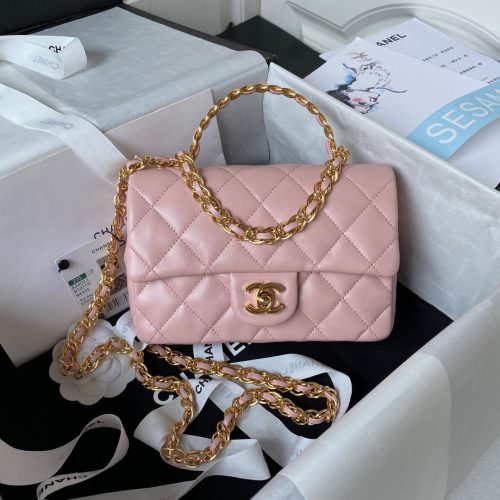 Fashionable leather bag for women