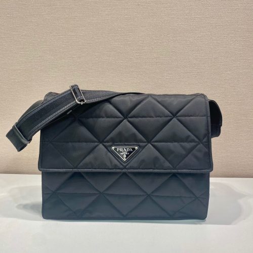 Fashionable leather bag for women