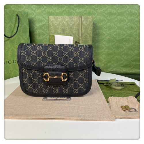 Fashionable leather bag for women