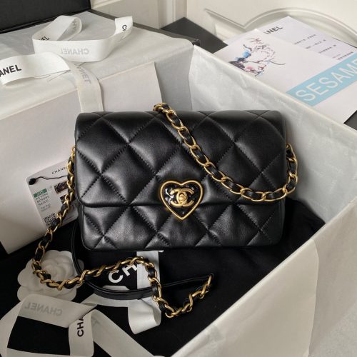 Fashionable leather bag for women