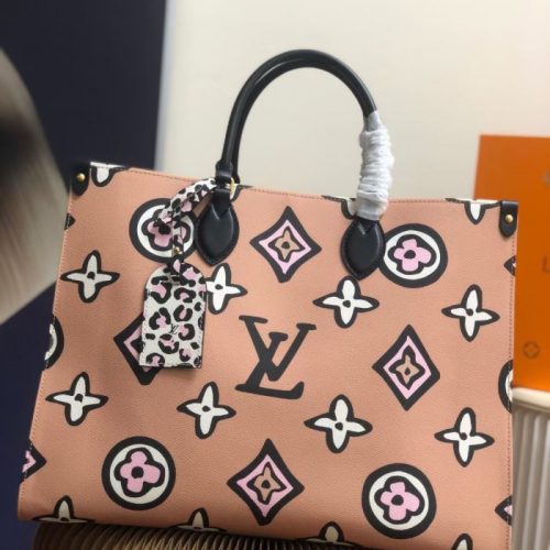 Fashionable leather bag for women