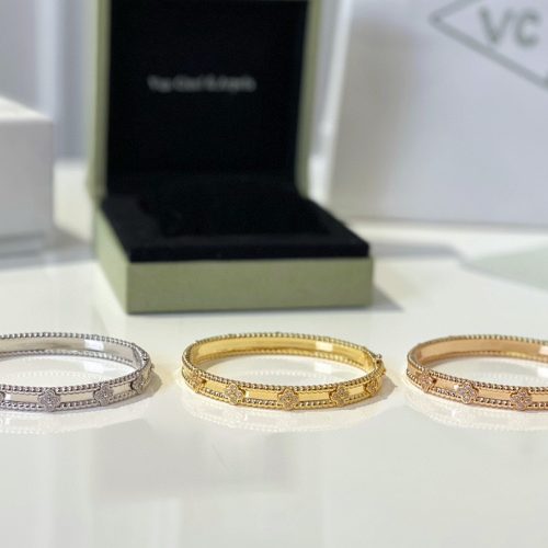 van bracelet
