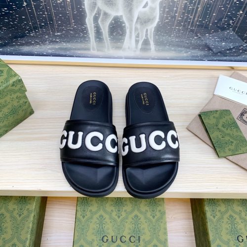 GG slippers