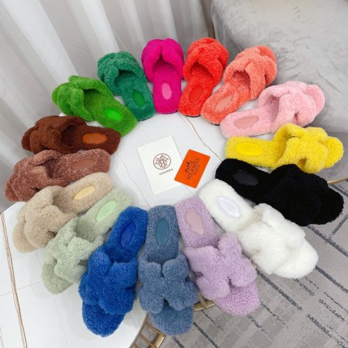HH slippers