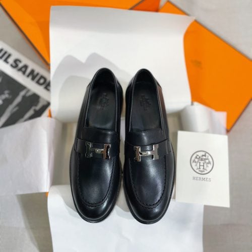 HH casual shoes