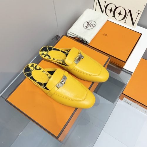 HH slippers