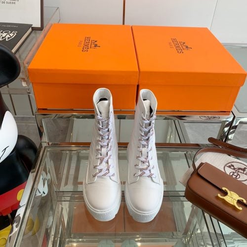 HH short boots