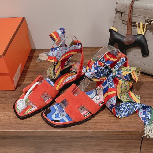 HH sandals