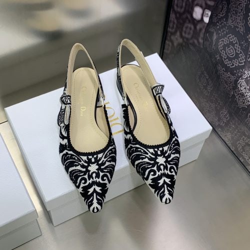 DD Flat Sandals