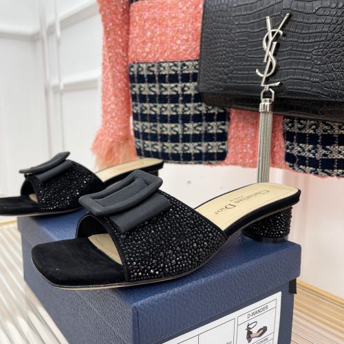 DD diamond slippers