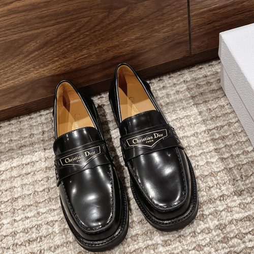 DD casual shoes