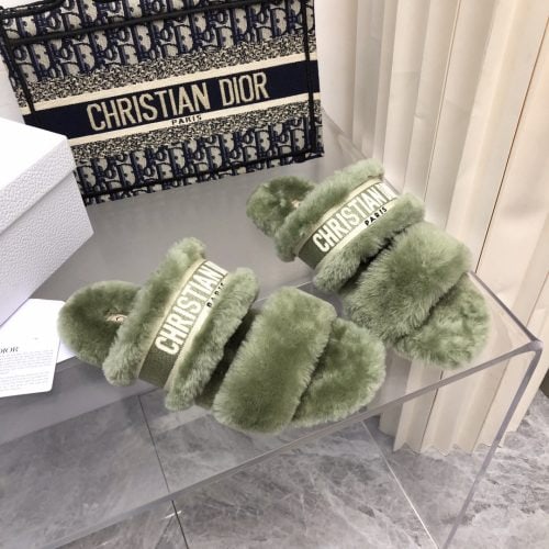 DD slippers