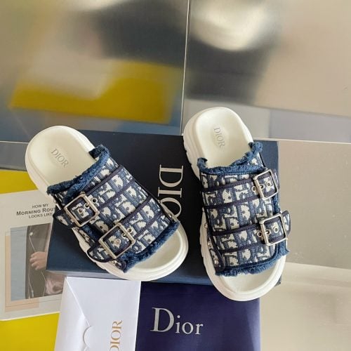 DD slippers