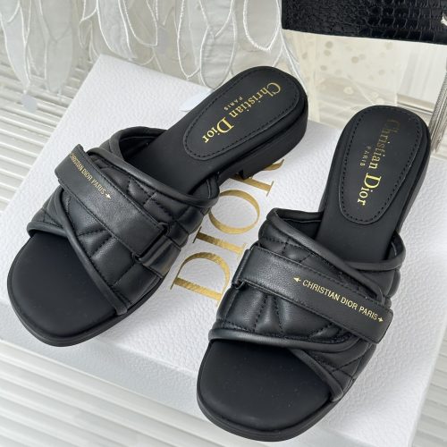 DD flat bottom slippers