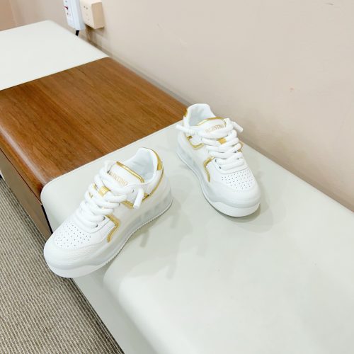 VAL sports casual shoes