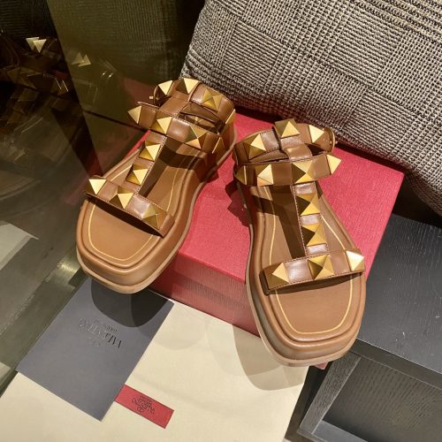 VAL sandals