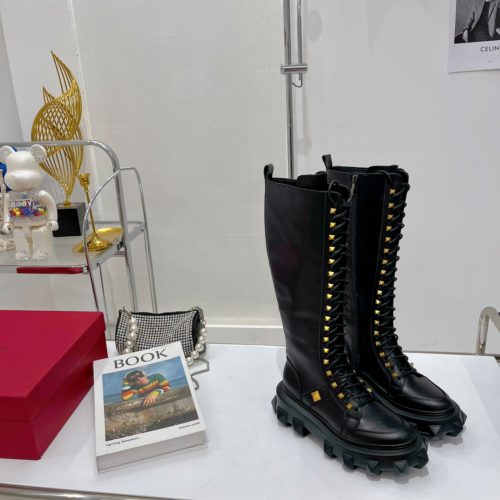 VAL boots