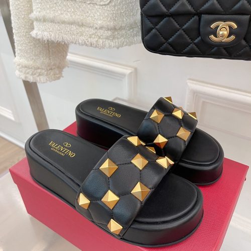 VAL slippers
