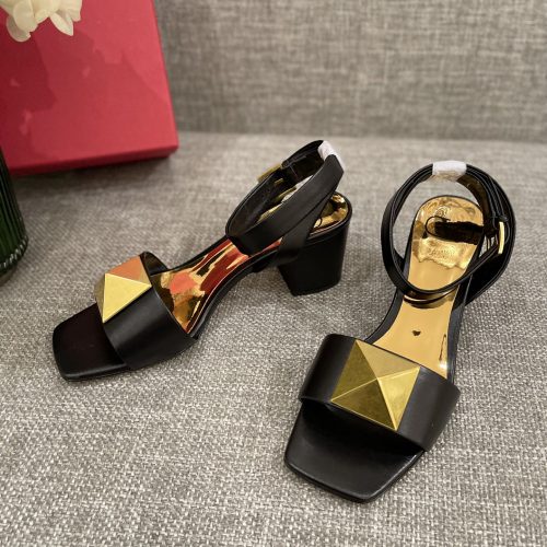 VAL sandals