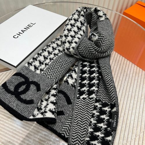 CH scarf