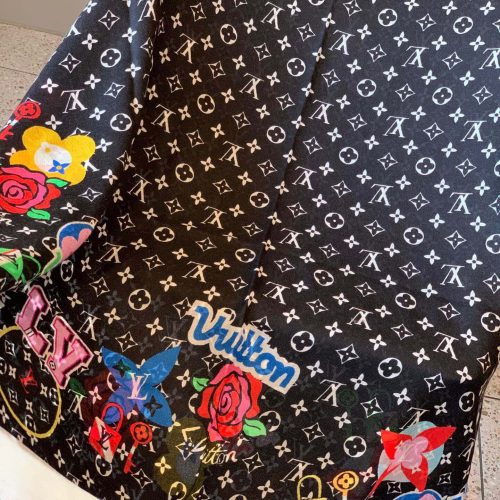 LL scarf