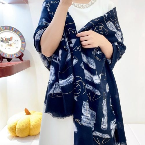 CH scarf