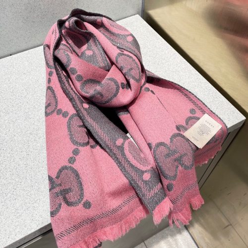GG scarf