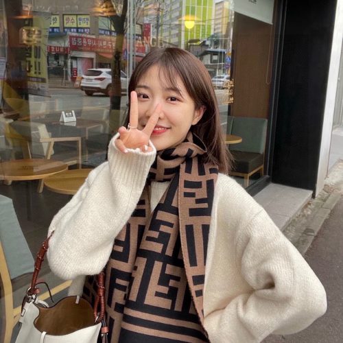 FF scarf
