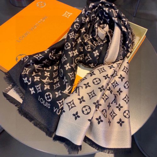 LL scarf