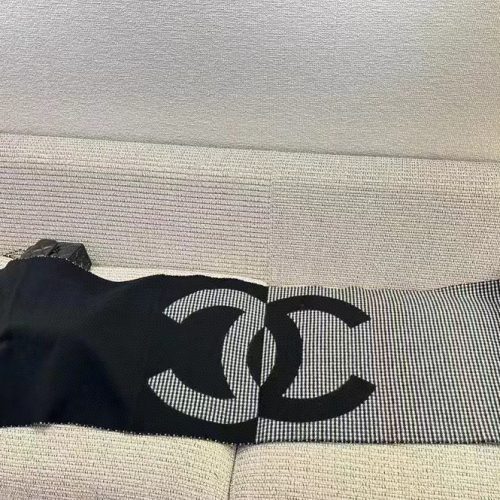 CH scarf