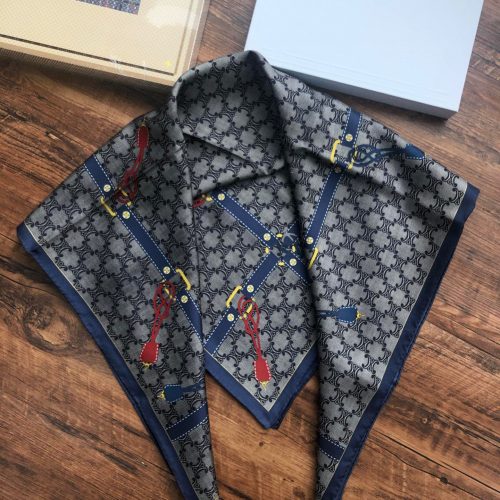 CE scarf