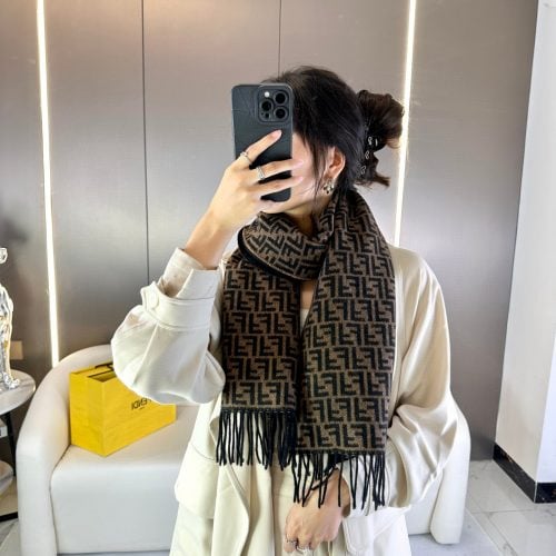 FF scarf