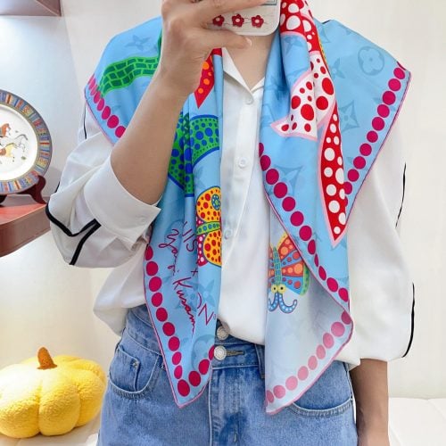 LL scarf