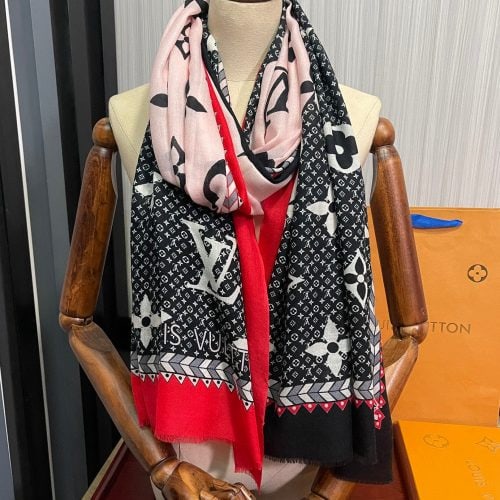 LL scarf