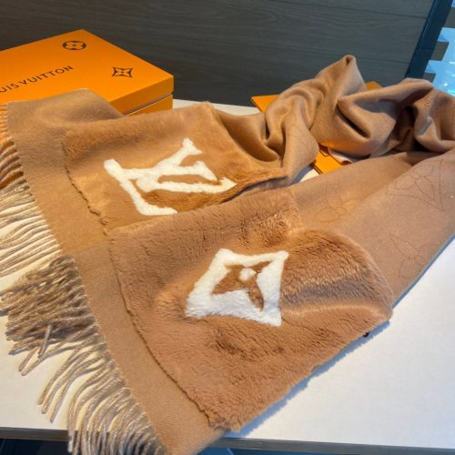 LL scarf