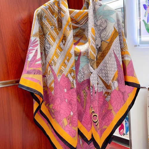 CH scarf
