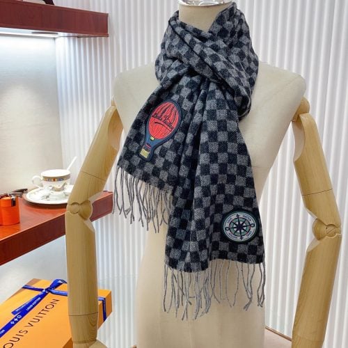 LL scarf