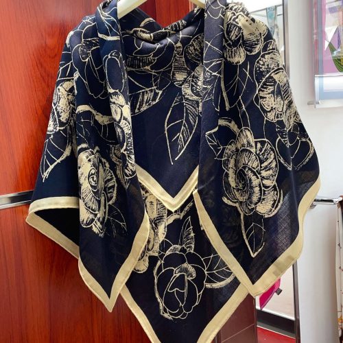 CH scarf