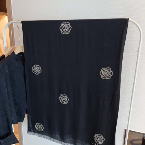 CH scarf
