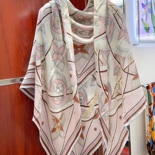 LL scarf